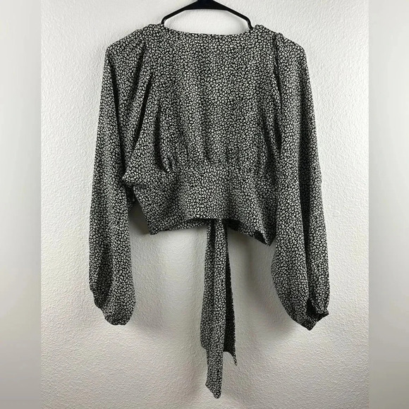 Princess Polly NEW MOOD TOP BLACK Sz 2 - Picture 7 of 15